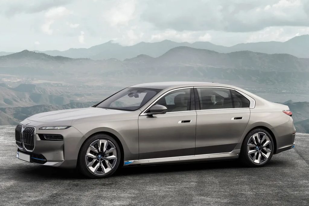 armoured BMW 7 Series sedan for discreet executive transport in Pakistan
